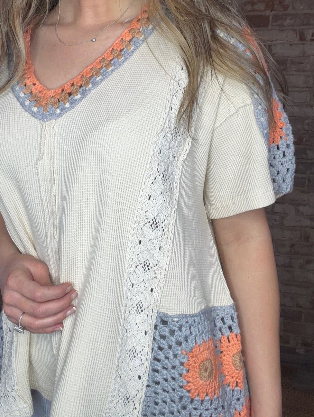 Oli & Hali Cream Orange Mixed Media Crochet Granny Square Waffle Knit Top M - Picture 4 of 9